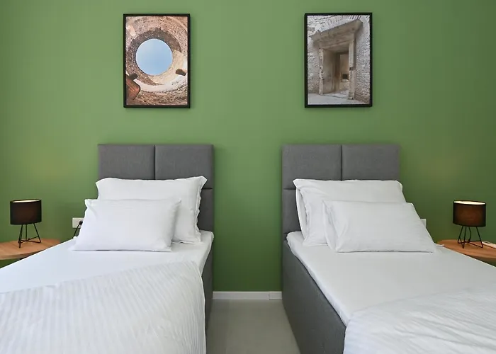 Steps From Palace & Riva - Old Town Pine 斯普利特